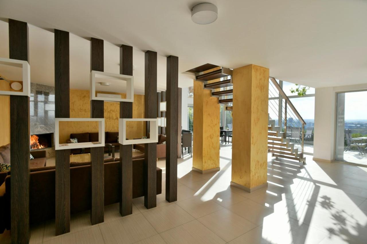 River View Apartments Hotel Братислава Экстерьер фото