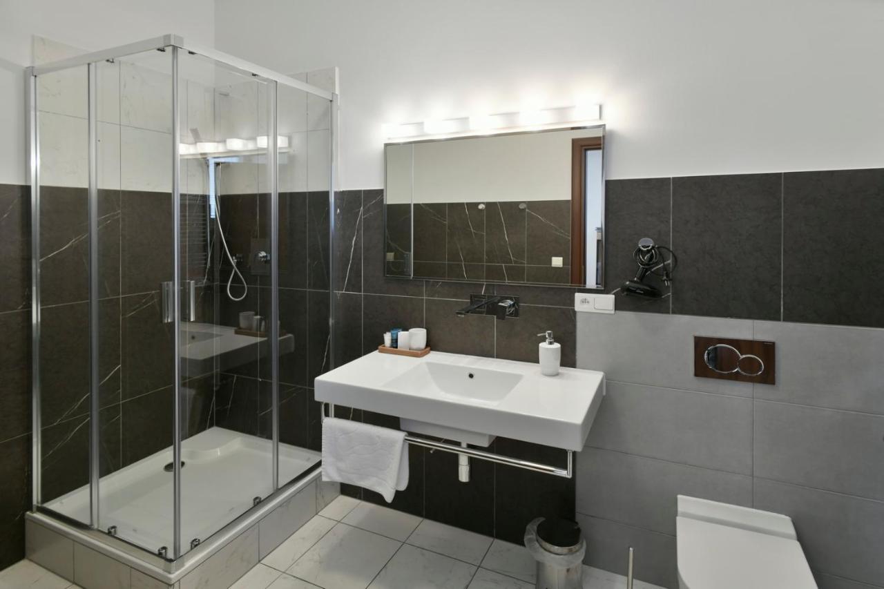 River View Apartments Hotel Братислава Экстерьер фото