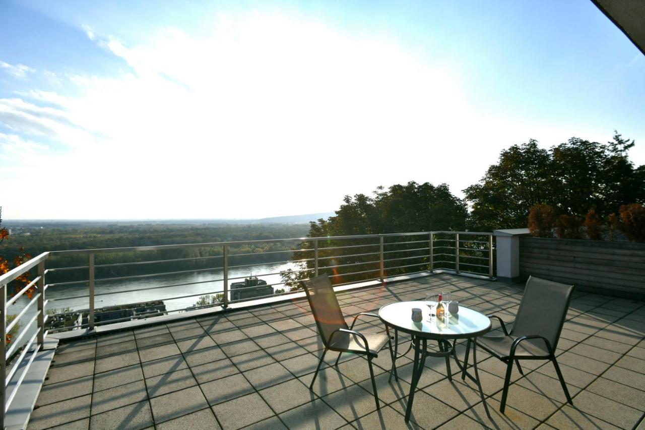 River View Apartments Hotel Братислава Экстерьер фото