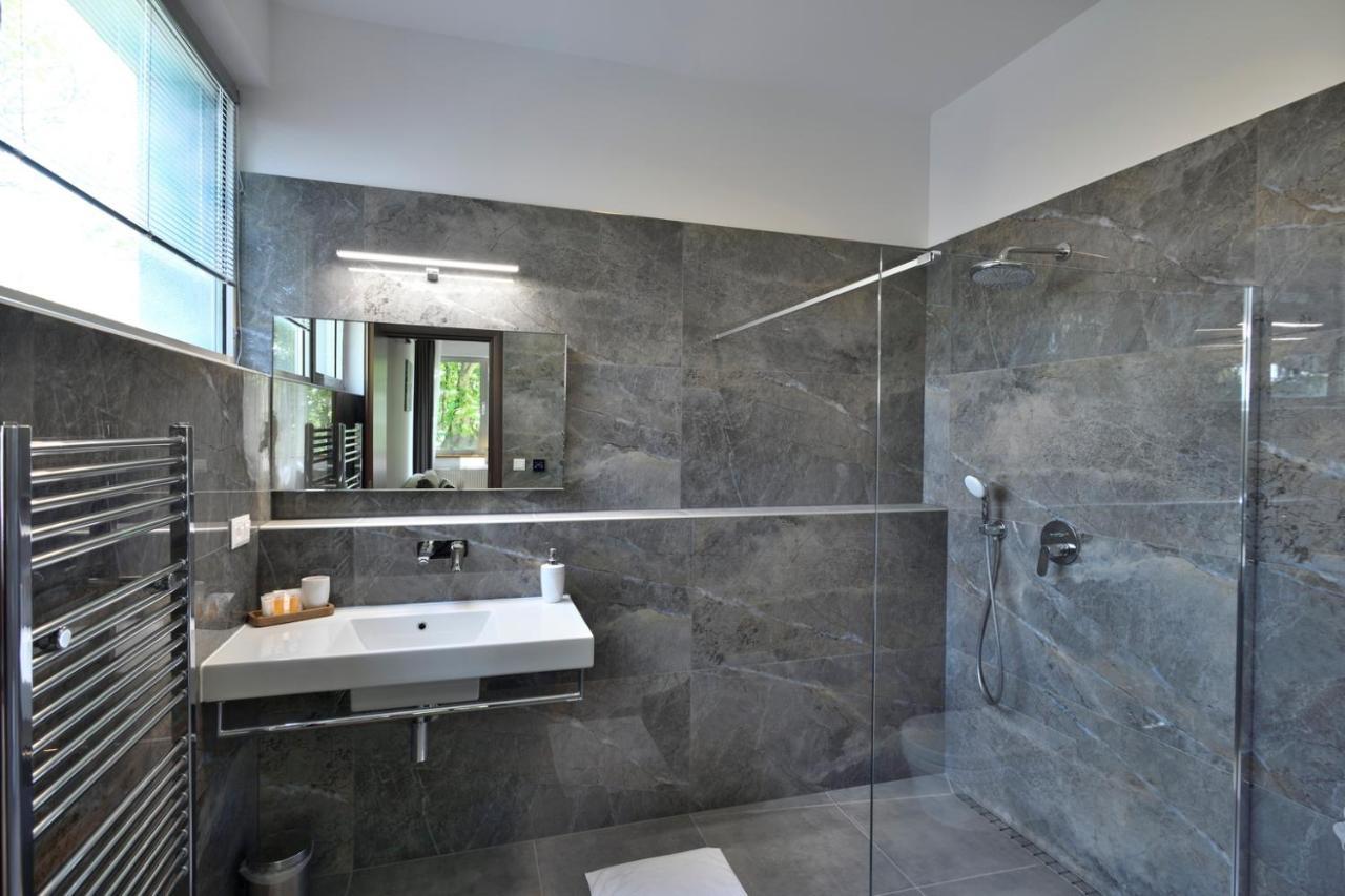 River View Apartments Hotel Братислава Экстерьер фото
