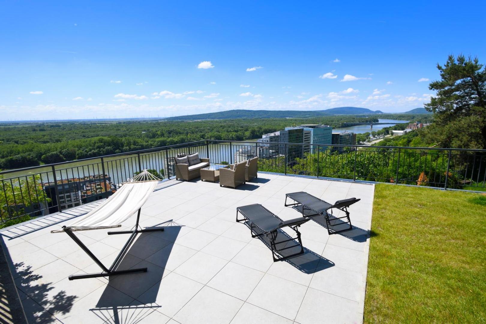 River View Apartments Hotel Братислава Экстерьер фото